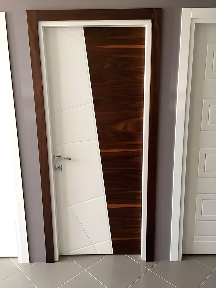 Puerta blindada modelo Florencia, blanca con inserto central de madera